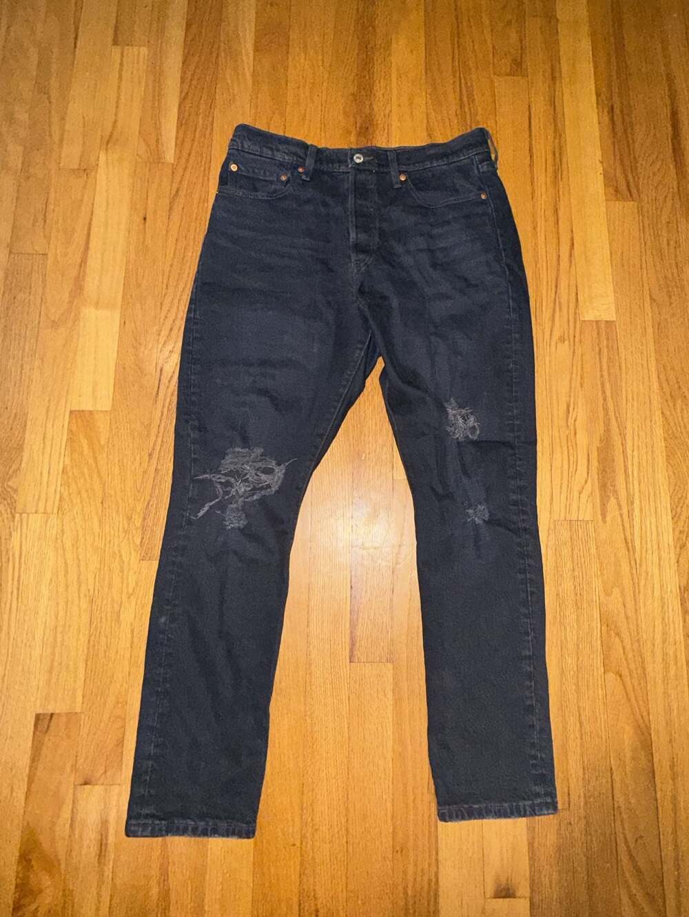 Levi's Premium 501 Jeans Woman’s 29X28 Black Denim Distressed Skinny Big E
